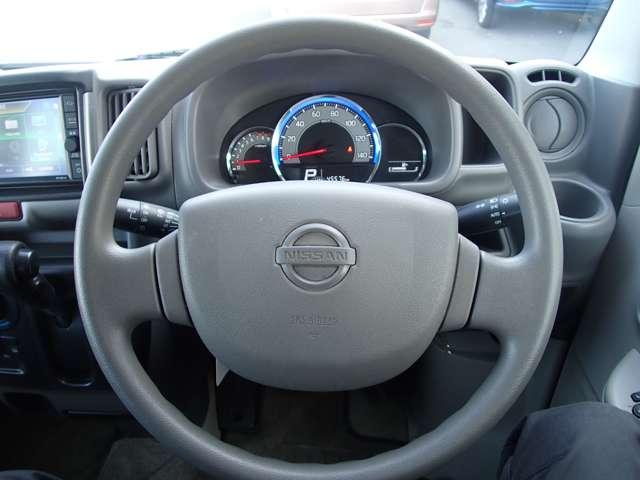 NV100クリッパーバン 660 GXターボ ハイルーフ 純正メモリーナビ リモコンキー インテリジェントエマージェンシーブレーキ 車線逸脱防止 バックカメラ ドラレコ キーレス ETC フルオートエアコン PS 1セグTV メモリーナビ ABS 運転席エアバッグ ダブルエアバッグ 記録簿(13枚目)