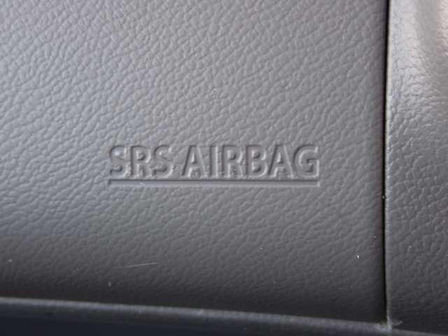 NV100クリッパーバン 660 GXターボ ハイルーフ 純正メモリーナビ リモコンキー インテリジェントエマージェンシーブレーキ 車線逸脱防止 バックカメラ ドラレコ キーレス ETC フルオートエアコン PS 1セグTV メモリーナビ ABS 運転席エアバッグ ダブルエアバッグ 記録簿(14枚目)