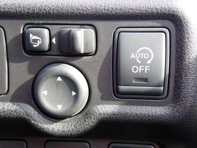 ノート 1.2 X 純正メモリーナビ インテリジェントキー ETC搭載 禁煙 1オーナー車 記録簿付き スマトキー セキュリティーアラーム キーレス 運転席助手席エアバッグ ナビTV ワンセグ バックカメラ エアコン パワーウィンドウ パワーステアリング(12枚目)