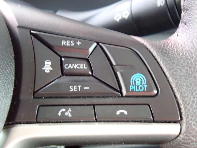 セレナ 1.2 e-POWER ハイウェイスター V 両側オートスライドドア 後席モニター 360°カメラ エマジェンシーブレーキ 1オナ スマキー バックカメラ 禁煙 LED レーンアシスト 点検記録簿付 ETC ドラレコ イモビ サイドカーテンエアバック フルオートエアコン エアバック(18枚目)