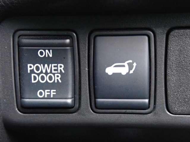 エクストレイル ２．０　２０Ｘ　２列車　４ＷＤ　純正メモリーナビ　オートバックドア　誤発信抑制機能　車線逸脱防止　禁煙　フルタイム４ＷＤ　盗難防止システム　バックモニター　オートエアコン　ナビ＆ＴＶ　スマ－トキ－　アルミ　ＥＴＣ付　ＰＳ　メモリーナビゲーション　パワーウィンドウ（15枚目）