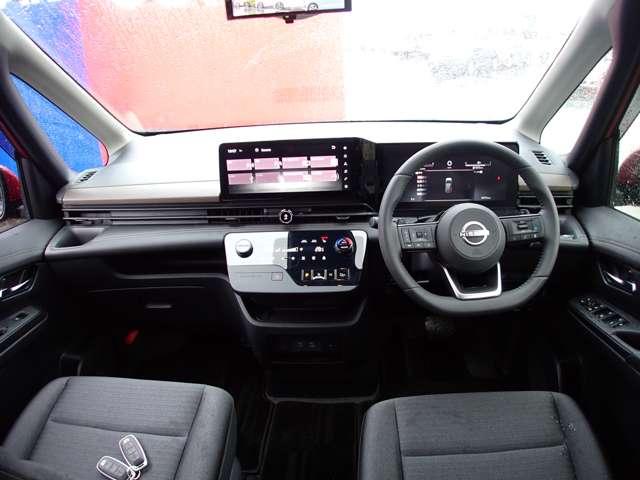 セレナ ２．０　ハイウェイスターＶ　４ＷＤ　両側オートスライド　ＮＩＳＳＡＮコネクトナビ　３６０°カメラ　Ｂカメラ　追従クルコン　両側パワースライドドア　１オーナー　ＬＥＤ　メモリナビ　インテリキー　４ＷＤ　ＥＴＣ　アルミ　禁煙車　衝突回避支援　車線逸脱（4枚目）