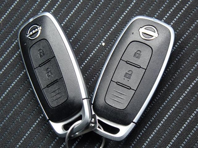 ノート １．２　Ｘ　ＮＩＳＳＡＮコネクトナビ　ＳＯＳコール　リアカメラ　衝突被害軽減ブレ－キ　全方位カメラ　ＥＴＣ付　ＬＥＤヘッドライト　レーダークルーズ　レーンアシスト　インテリジェントキー　ワンオーナー　ドラレコ　整備記録簿　盗難防止システム　ワンセグＴＶ（16枚目）