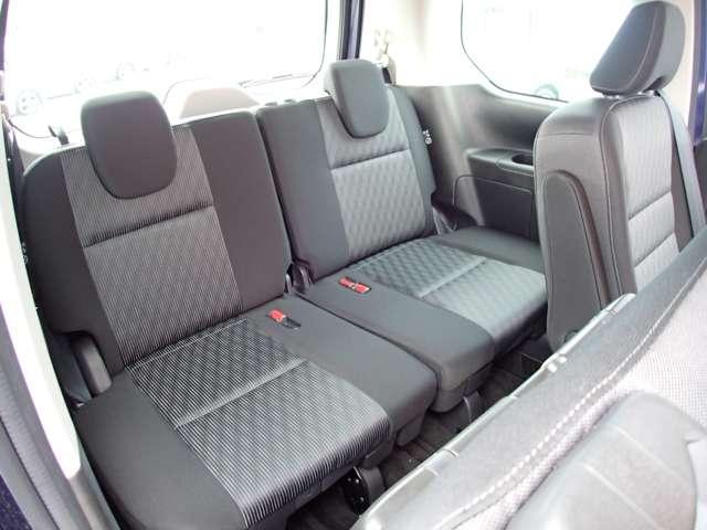 セレナ １．２　ｅ－ＰＯＷＥＲ　ハイウェイスター　Ｖ　両側オートスライドドア　純正メモリーナビ　３６０°カメラ　エマジェンシーブレーキ　１オナ　スマキー　バックカメラ　禁煙　ＬＥＤ　レーンアシスト　点検記録簿付　ＥＴＣ　ドラレコ　イモビ　サイドカーテンエアバック　フルオートエアコン　エアバック（8枚目）