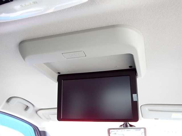 セレナ １．２　ｅ－ＰＯＷＥＲ　ハイウェイスター　Ｖ　両側オートスライドドア　純正メモリーナビ　３６０°カメラ　エマジェンシーブレーキ　１オナ　スマキー　バックカメラ　禁煙　ＬＥＤ　レーンアシスト　点検記録簿付　ＥＴＣ　ドラレコ　イモビ　サイドカーテンエアバック　フルオートエアコン　エアバック（9枚目）