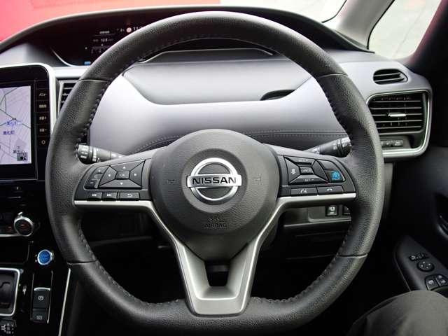 セレナ １．２　ｅ－ＰＯＷＥＲ　ハイウェイスター　Ｖ　両側オートスライドドア　純正メモリーナビ　３６０°カメラ　エマジェンシーブレーキ　１オナ　スマキー　バックカメラ　禁煙　ＬＥＤ　レーンアシスト　点検記録簿付　ＥＴＣ　ドラレコ　イモビ　サイドカーテンエアバック　フルオートエアコン　エアバック（19枚目）