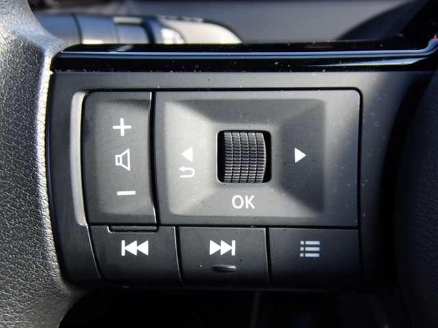 ノート 1.2 X 純正メモリーナビ SOSコール リアカメラ 衝突被害軽減ブレ-キ 全方位カメラ ETC付 禁煙車 LEDヘッドライト レーンアシスト インテリジェントキー ワンオーナー ドラレコ 整備記録簿 盗難防止システム ワンセグTV TVナビ(12枚目)