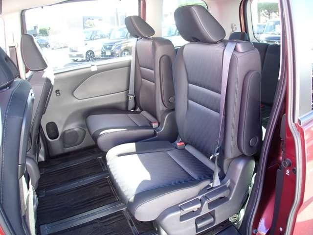 セレナ １．２　ｅ－ＰＯＷＥＲ　ハイウェイスター　Ｖ　両側オートスライドドア　後席モニター　３６０°カメラ　エマジェンシーブレーキ　１オナ　スマキー　バックカメラ　禁煙　ＬＥＤ　レーンアシスト　点検記録簿付　ＥＴＣ　ドラレコ　イモビ　サイドカーテンエアバック　フルオートエアコン　エアバック（22枚目）