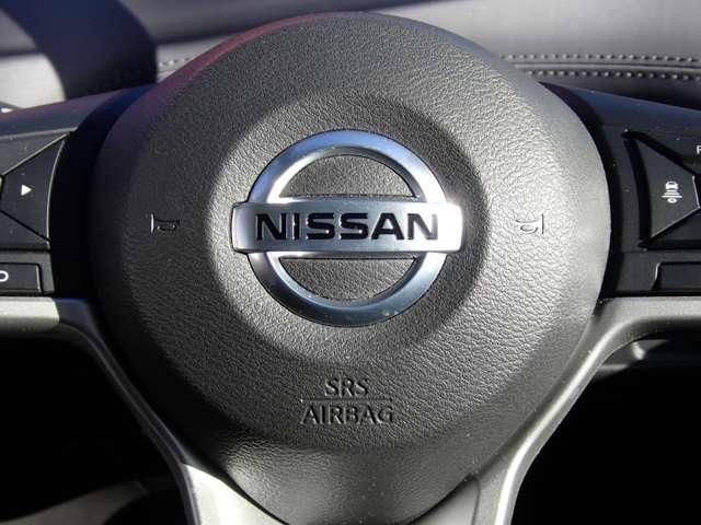 セレナ １．２　ｅ－ＰＯＷＥＲ　ハイウェイスター　Ｖ　両側オートスライドドア　後席モニター　３６０°カメラ　エマジェンシーブレーキ　１オナ　スマキー　バックカメラ　禁煙　ＬＥＤ　レーンアシスト　点検記録簿付　ＥＴＣ　ドラレコ　イモビ　サイドカーテンエアバック　フルオートエアコン　エアバック（29枚目）