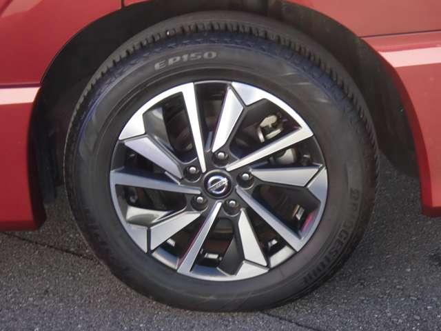 セレナ １．２　ｅ－ＰＯＷＥＲ　ハイウェイスター　Ｖ　両側オートスライドドア　後席モニター　３６０°カメラ　エマジェンシーブレーキ　１オナ　スマキー　バックカメラ　禁煙　ＬＥＤ　レーンアシスト　点検記録簿付　ＥＴＣ　ドラレコ　イモビ　サイドカーテンエアバック　フルオートエアコン　エアバック（44枚目）