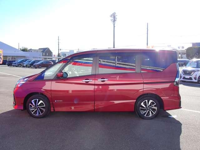 セレナ １．２　ｅ－ＰＯＷＥＲ　ハイウェイスター　Ｖ　両側オートスライドドア　後席モニター　３６０°カメラ　エマジェンシーブレーキ　１オナ　スマキー　バックカメラ　禁煙　ＬＥＤ　レーンアシスト　点検記録簿付　ＥＴＣ　ドラレコ　イモビ　サイドカーテンエアバック　フルオートエアコン　エアバック（49枚目）