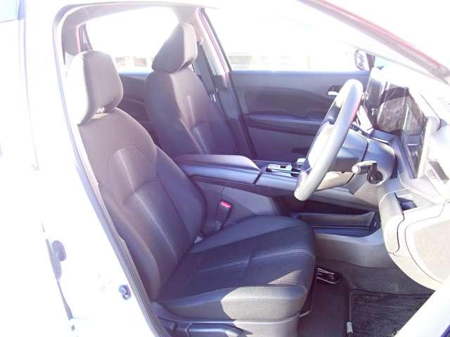 ノート １．２　Ｘ　ＮＩＳＳＡＮコネクトナビ　ＳＯＳコール　リアカメラ　衝突被害軽減ブレ－キ　全方位カメラ　ＥＴＣ付　禁煙車　ＬＥＤヘッドライト　レーダークルーズ　レーンアシスト　インテリジェントキー　ワンオーナー　ドラレコ　整備記録簿　盗難防止システム（7枚目）