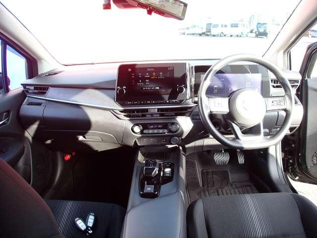 ノート １．２　Ｘ　ＮＩＳＳＡＮコネクトナビ　ＳＯＳコール　リアカメラ　衝突被害軽減ブレ－キ　全方位カメラ　ＥＴＣ付　アルミ　禁煙車　ＬＥＤヘッドライト　レーダークルーズ　インテリジェントキー　ワンオーナー　ドラレコ　整備記録簿　盗難防止システム　ワンセグＴＶ（4枚目）