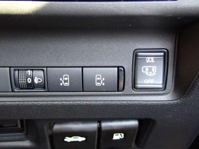 �����I�[�g�X���C�h�h�A�A�n���Y�t���[�@�\���Ƃ��Ă��֗��ł���