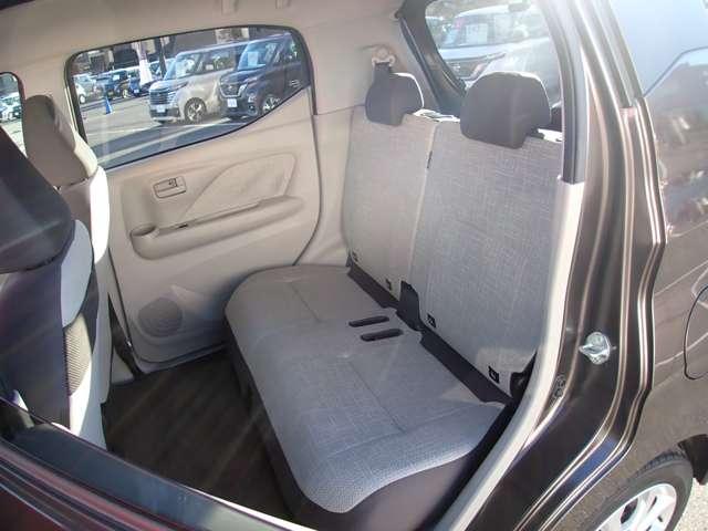 デイズ ６６０　Ｘ　純正メモリーナビ　インテリジェントキー　アラウンドＭ　踏み間違え防止　禁煙　スマートキー　イモビライザー　バックカメラ　ＥＴＣ　レーンキープ　アイドリングストップ　キーレス　フルオートエアコン　ナビＴＶ　ＷＡＢ　記録簿　運転席エアバック（11枚目）