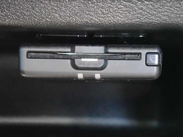 デイズ ６６０　Ｘ　純正メモリーナビ　インテリジェントキー　アラウンドＭ　踏み間違え防止　禁煙　スマートキー　イモビライザー　バックカメラ　ＥＴＣ　レーンキープ　アイドリングストップ　キーレス　フルオートエアコン　ナビＴＶ　ＷＡＢ　記録簿　運転席エアバック（12枚目）