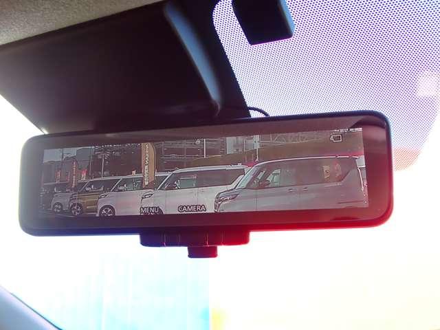 ノート １．２　Ｘ　Ｖセレクション　純正メモリーナビ　インテリジェントキー　衝突被害軽減装置　全周囲カメラ　バックビューモニター　レーンキープ　ワンオーナー　イモビライザー　ドラレコ付　記録簿　インテリキー　オートエアコン　Ａストップ　Ｗエアバック　ＥＴＣ　ＡＢＳ　ナビＴＶ（12枚目）