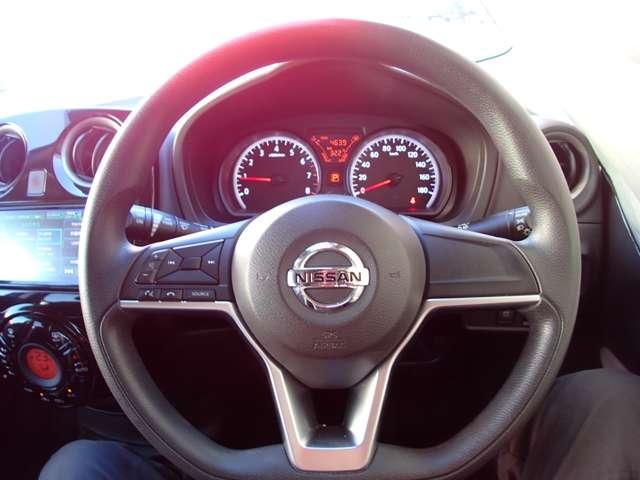 ノート １．２　Ｘ　Ｖセレクション　純正メモリーナビ　インテリジェントキー　衝突被害軽減装置　全周囲カメラ　バックビューモニター　レーンキープ　ワンオーナー　イモビライザー　ドラレコ付　記録簿　インテリキー　オートエアコン　Ａストップ　Ｗエアバック　ＥＴＣ　ＡＢＳ　ナビＴＶ（20枚目）