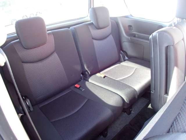 セレナ ２．０　ハイウェイスター　Ｓ－ＨＹＢＲＩＤ　Ｖセレクション　両側オートスライドドア　助手席エアバッグ　ワンオーナー車　記録簿　オートクルーズ　オートエアコン　キーレス　パワーステアリング　ＡＢＳ　ＥＴＣ　パワーウィンドウ　アイストップ　スマ－トキ－　セキュリティアラーム（10枚目）