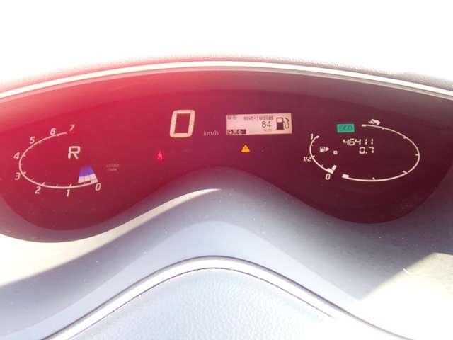 セレナ ２．０　ハイウェイスター　Ｓ－ＨＹＢＲＩＤ　Ｖセレクション　両側オートスライドドア　助手席エアバッグ　ワンオーナー車　記録簿　オートクルーズ　オートエアコン　キーレス　パワーステアリング　ＡＢＳ　ＥＴＣ　パワーウィンドウ　アイストップ　スマ－トキ－　セキュリティアラーム（17枚目）