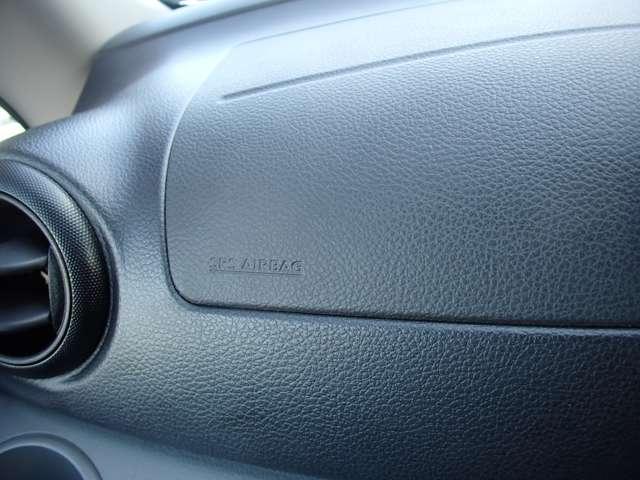 ＮＶ２００バネットバン １．６　ＧＸ　社外メモリーナビ　インテリジェントキー　前席パワーウィンドウ　盗難防止装置　運転席エアバック　衝突被害軽減ブレーキ　フルセグ　マニュアルエアコン　Ｂカメラ　アイドリングストップ　パワステ　ＡＢＳ（17枚目）