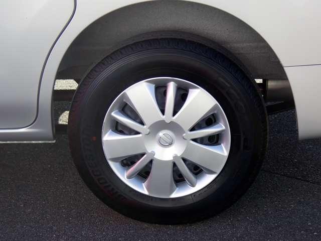 ＮＶ２００バネットバン １．６　ＧＸ　社外メモリーナビ　インテリジェントキー　前席パワーウィンドウ　盗難防止装置　運転席エアバック　衝突被害軽減ブレーキ　フルセグ　マニュアルエアコン　Ｂカメラ　アイドリングストップ　パワステ　ＡＢＳ（26枚目）