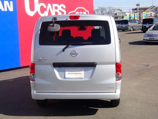 ＮＶ２００バネットバン １．６　ＧＸ　社外メモリーナビ　インテリジェントキー　前席パワーウィンドウ　盗難防止装置　運転席エアバック　衝突被害軽減ブレーキ　フルセグ　マニュアルエアコン　Ｂカメラ　アイドリングストップ　パワステ　ＡＢＳ（32枚目）