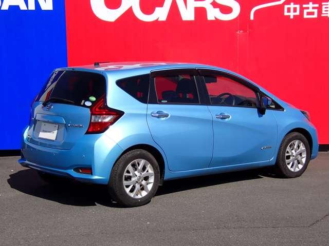 �{�f�B�[�J���[�͐l�C�́A�@�\�j�b�N�u���[�ł���