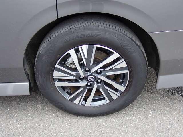 セレナ １．４　ｅ－ＰＯＷＥＲ　ハイウェイスターＶ　ＮＩＳＳＡＮコネクトナビ　後席モニター　エマ－ジェンシ－ブレ－キ　地ＴＶ　スマートキ　オートエアコン　盗難防止　レーダークルコン　シートヒーター　Ｂカメラ　車線逸脱警告　ＥＴＣ　ワンオーナー　記録簿（49枚目）