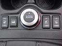 ダイヤル1つで4WDの切り替えが出来ます。前席シートヒーターで寒い時でも快適です♪