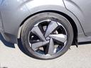 おしゃれは足元から♪純正アルミホイール！ボディにマッチしたデザインです♪