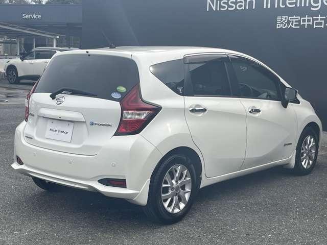 ノート 1.2 e-POWER メダリスト 純正ナビ/アラモニ/ETC/ドラレコ 被害軽減ブレーキ TVナビ 禁煙 ドライブレコーダ バックモニター インテリキー アイドリングストップ 盗難防止装置 LEDランプ 車線逸脱警報システム ワンオーナー キーフリー アルミホイール(3枚目)