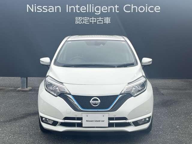 ノート 1.2 e-POWER メダリスト 純正ナビ/アラモニ/ETC/ドラレコ 被害軽減ブレーキ TVナビ 禁煙 ドライブレコーダ バックモニター インテリキー アイドリングストップ 盗難防止装置 LEDランプ 車線逸脱警報システム ワンオーナー キーフリー アルミホイール(12枚目)