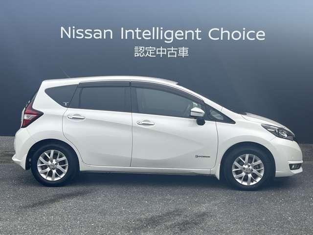 ノート 1.2 e-POWER メダリスト 純正ナビ/アラモニ/ETC/ドラレコ 被害軽減ブレーキ TVナビ 禁煙 ドライブレコーダ バックモニター インテリキー アイドリングストップ 盗難防止装置 LEDランプ 車線逸脱警報システム ワンオーナー キーフリー アルミホイール(14枚目)