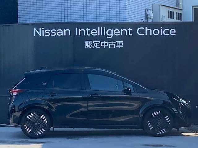 オーラ １．２　Ｇ　レザーエディション　新車保証継承・法定点検渡・純正ナビ・プロ（5枚目）