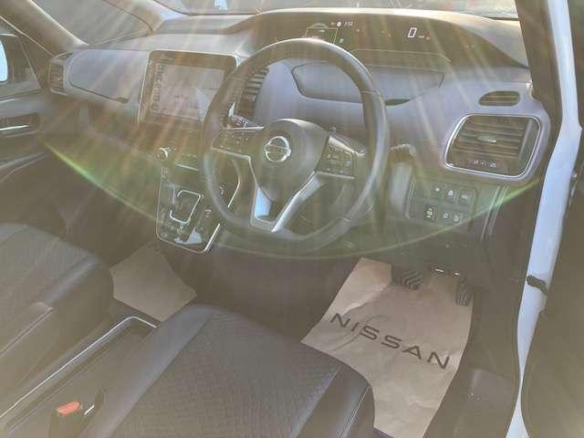 セレナ 1.2 e-POWER ハイウェイスター V アーバンクロム 純正ナビ・後席モニタ・衝突軽減・横滑防止(7枚目)