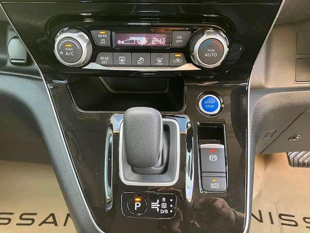 セレナ 1.2 e-POWER ハイウェイスター V アーバンクロム 純正ナビ・後席モニタ・衝突軽減・横滑防止(16枚目)