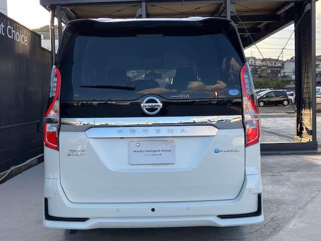 セレナ １．２　ｅ－ＰＯＷＥＲ　ハイウェイスター　Ｖ　アーバンクロム　純正ナビ・後席モニタ・衝突軽減・横滑防止（24枚目）