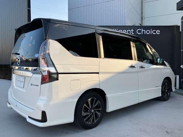 セレナ １．２　ｅ－ＰＯＷＥＲ　ハイウェイスター　Ｖ　アーバンクロム　純正ナビ・後席モニタ・衝突軽減・横滑防止（28枚目）