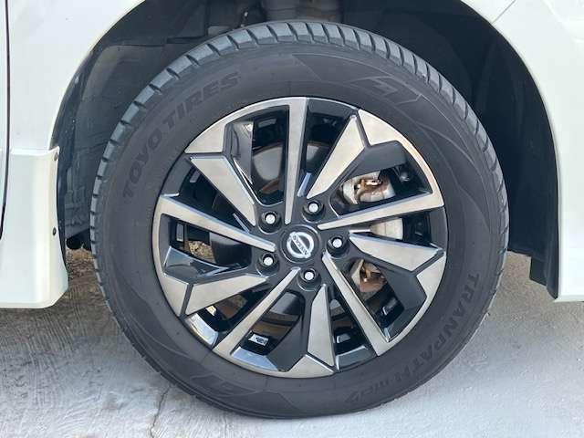 セレナ １．２　ｅ－ＰＯＷＥＲ　ハイウェイスター　Ｖ　アーバンクロム　純正ナビ・後席モニタ・衝突軽減・横滑防止（30枚目）