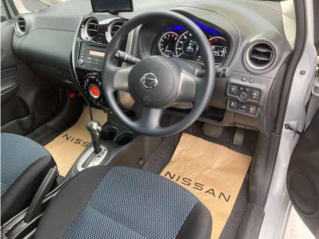 �G�}�[�W�F���V�[�u���[�L�B�O���̏�Q�������m���Փ˂̉\���������ꍇ�Ɍx�����A�x�����ŉ^�]�҂ɉ���𑣂��܂��B�����o���Ȃ������ꍇ�ɂ͎����I�ɋً}�u���[�L���쓮�����A�Փˉ���A����Q�⑹�����y�����܂�