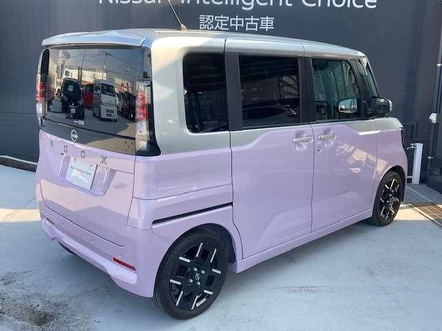 電動パーキングブレーキ＆オートブレーキホールド。信号待ち等の停車時に自動的にブレーキ力が保持される機能です。パーキングブレーキはＰスイッチを引き上げる事で作動します。