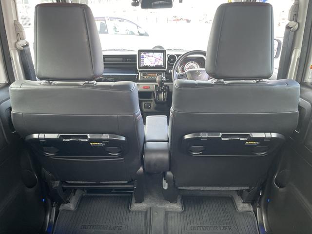 使用しない時はシートバックと一体化でスッキリ収まります（＾＿－）－☆