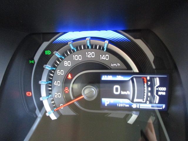 HYBRID X 全方位カメラパッケージ装着車(41枚目)