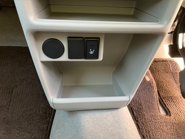 アルトラパン Ｘ　ナビ・バックカメラ・ＥＴＣ車載器・ＬＥＤヘッドランプ・アルミホイール・オートライト・キーレスプッシュスタートシステム・運転席シートヒーター・ハイビームアシスト（9枚目）