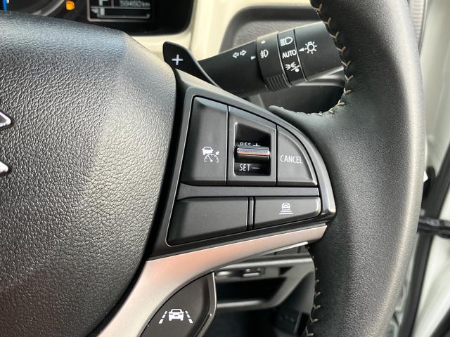 �ݒ肵�����x�ŃA�N�Z�����얳���ɑ��s���\�I����ɑO���̎ԗ����J���������m���ĒǏ]���s�����Ă����A�_�v�e�B�u�N���[�Y�R���g���[���𑕔��I