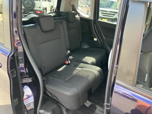 ���A�V�[�g�͍��E�Ɨ����đO��ɃX���C�h�ł���X���C�h�@�\�t���I