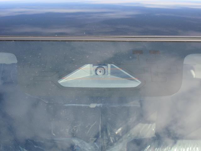 ソリオ HYBRID MG 4WD 衝突被害軽減B 両側SD ACC オートライト プッシュスタート オートエアコン アイドリングストップ 横滑り防止機能 衝突安全ボディ 盗難防止システム(6枚目)