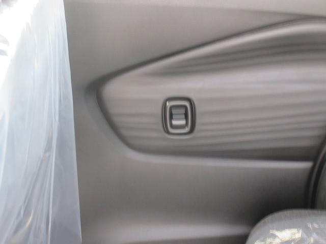 ソリオ HYBRID MG 4WD 衝突被害軽減B 両側SD ACC オートライト プッシュスタート オートエアコン アイドリングストップ 横滑り防止機能 衝突安全ボディ 盗難防止システム(43枚目)