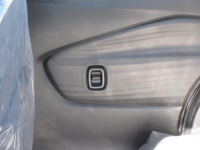 ソリオ ＨＹＢＲＩＤ　ＭＺ　４ＷＤ　衝突軽減Ｂ　両側電動ＳＤ　ＬＥＤ　オートライト　プッシュスタート　シートヒーター　オートエアコン　アイドリングストップ　横滑り防止機能　衝突安全ボディ　盗難防止システム（46枚目）